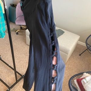 Athleta cut out leggings